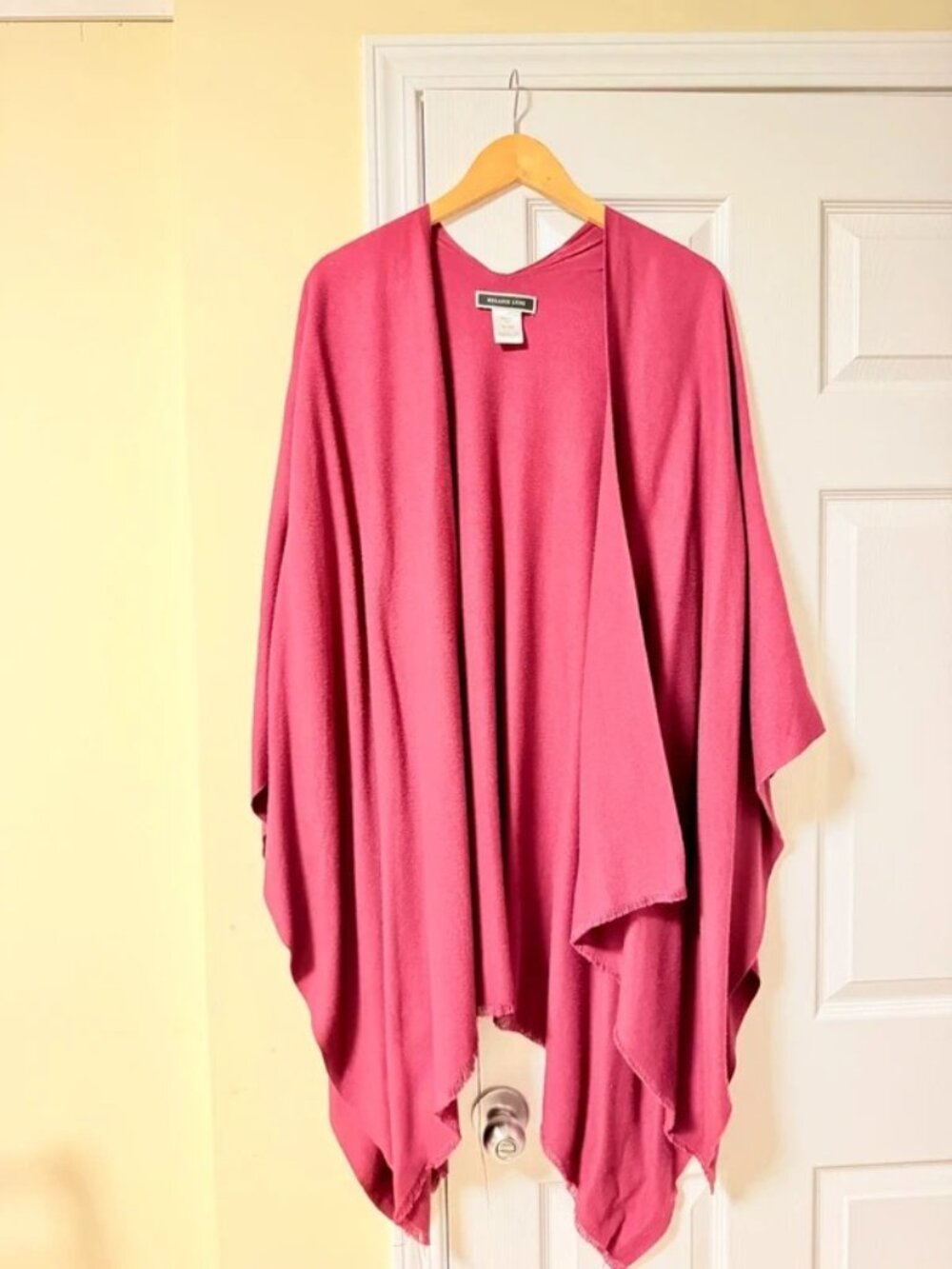 Melanie Lyne Poncho Shawl Wrap Dusty Rose One Size